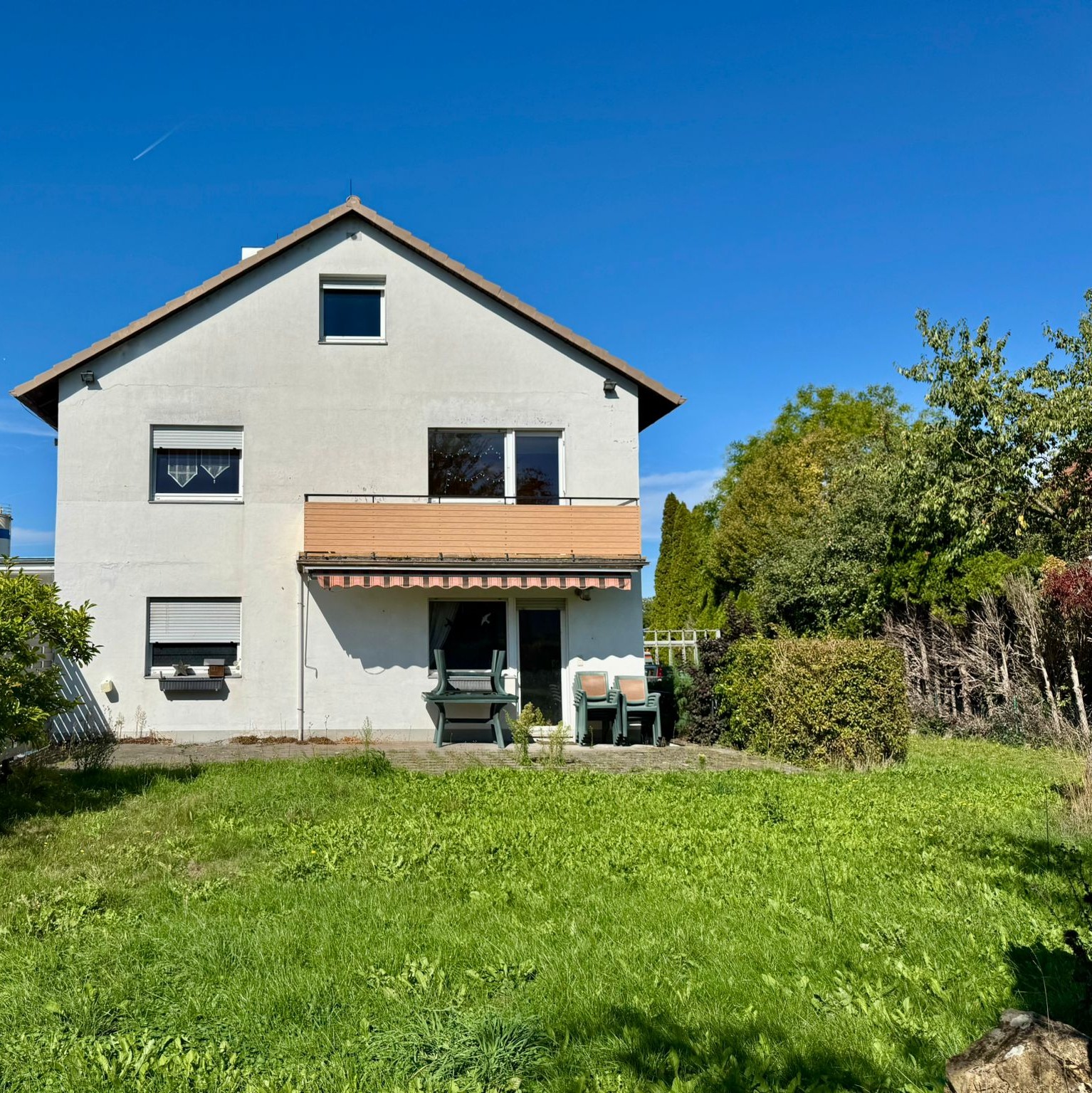 Salz – Bad Neustadt/Saale: Familienleben und Arbeiten perfekt vereint – Haus mit 6 Schlafzimmern, Garten, Sauna und separatem Büro