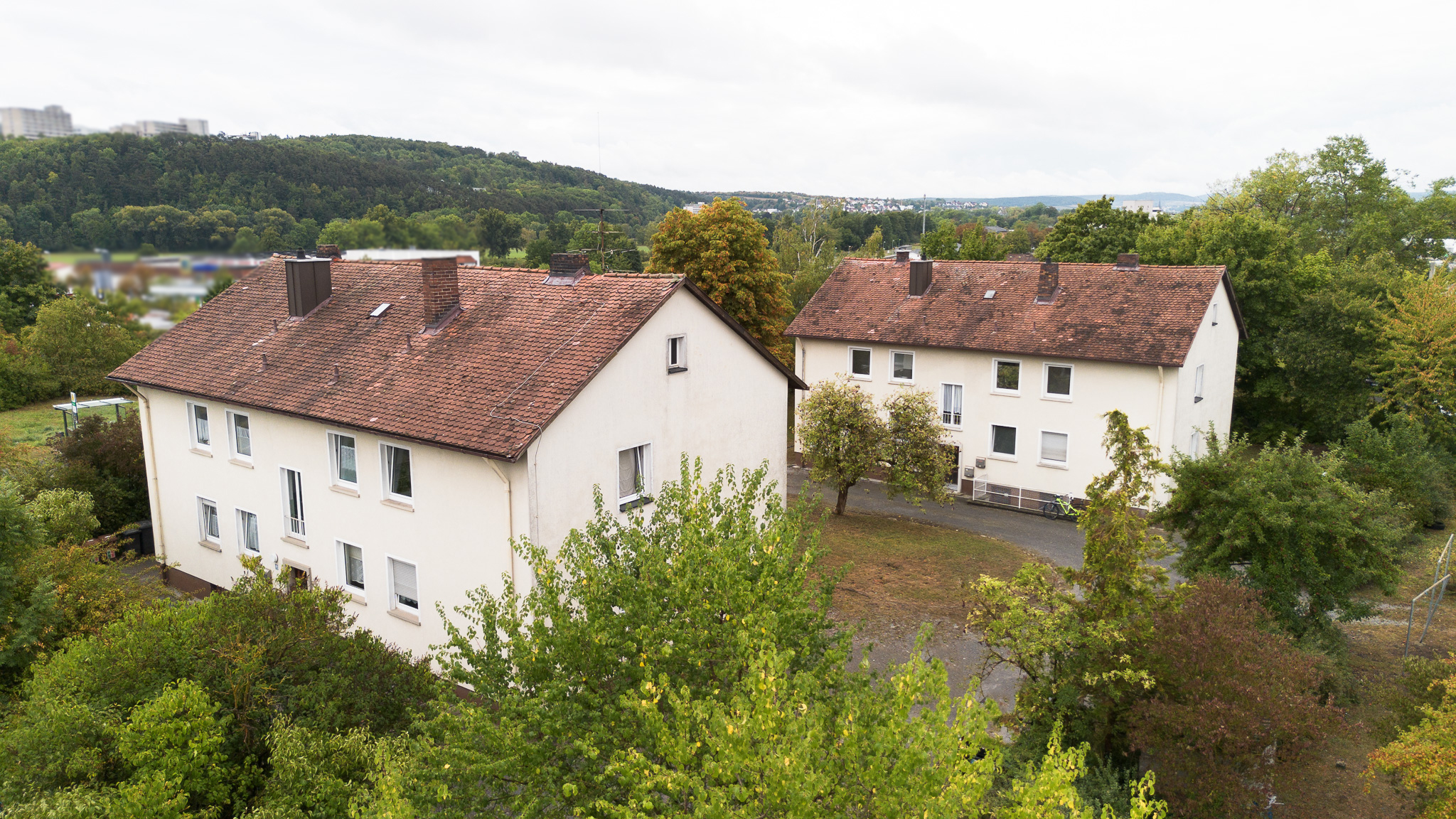 Bad Neustadt/Saale – Herschfeld: Einmalige Inverstmentchance! Mehrfamilienensemble in Bestlage