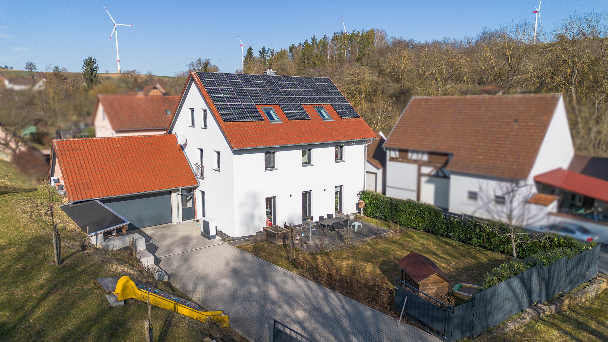 Waltershausen: bezugsfertiges Traumhaus mit großzügigem Grundstück