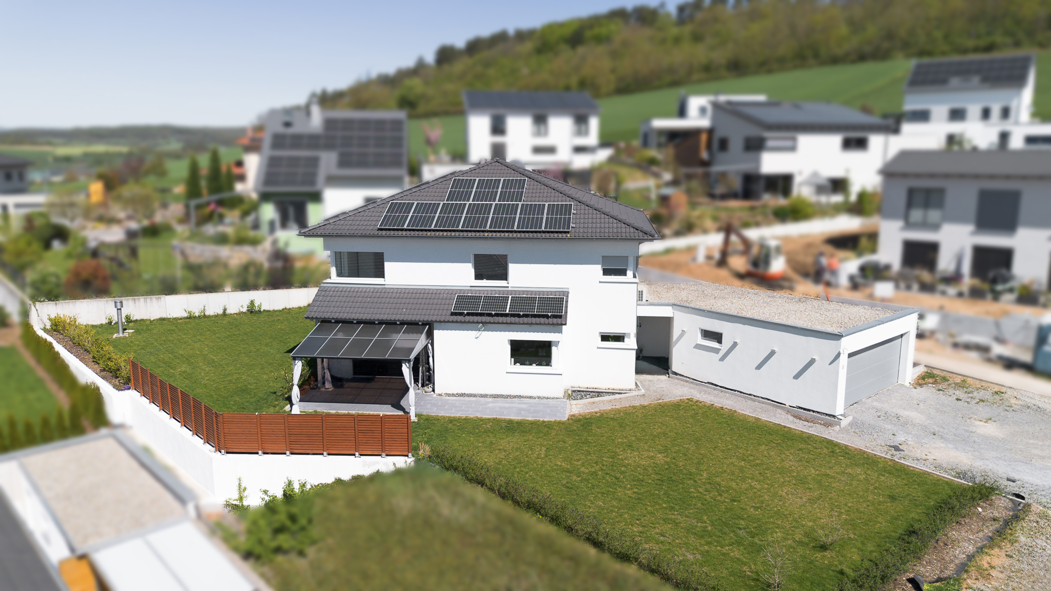 Heustreu: Exklusives und neuwertiges Einfamilienhaus in moderner Passivhausbauweise